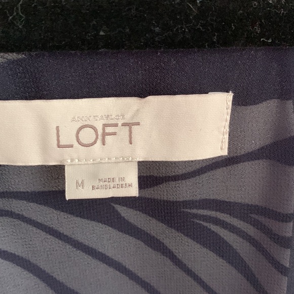 Loft size medium tropical navy and white racer back top hundred percent poly - Picture 2 of 4